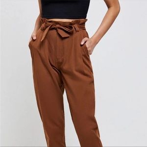 Kendall & Kylie Hi Rise Paperbag Tapered Pants S